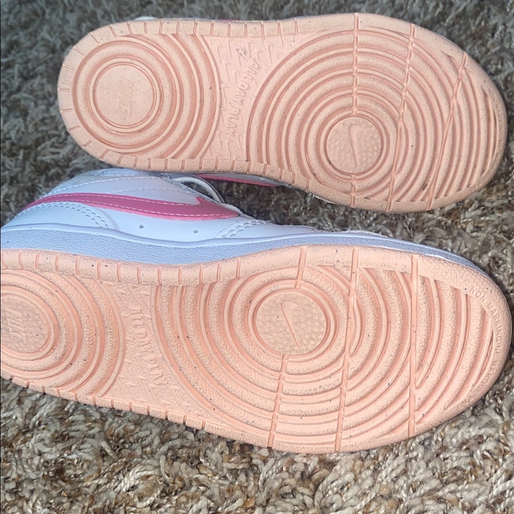 Nike Toddler Girl size 11 - Picture 4 of 6